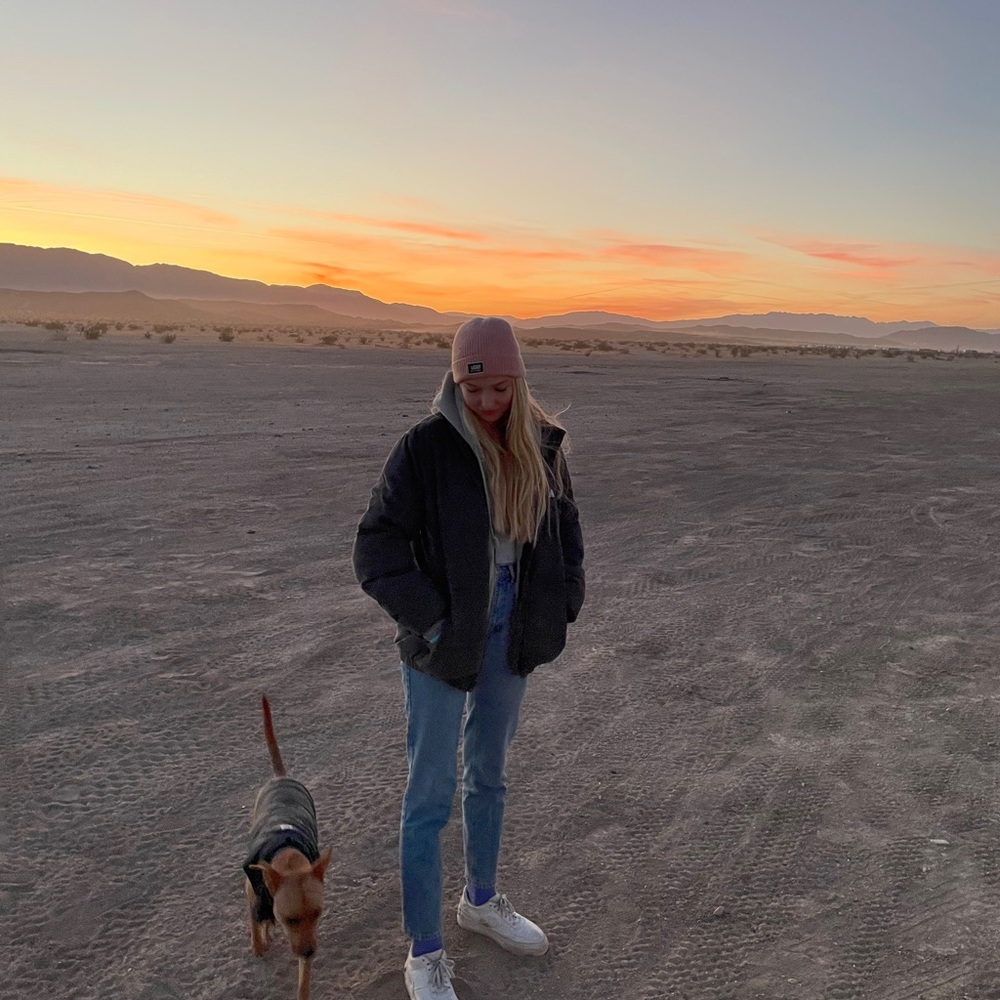 Meet your Posher, Chloe